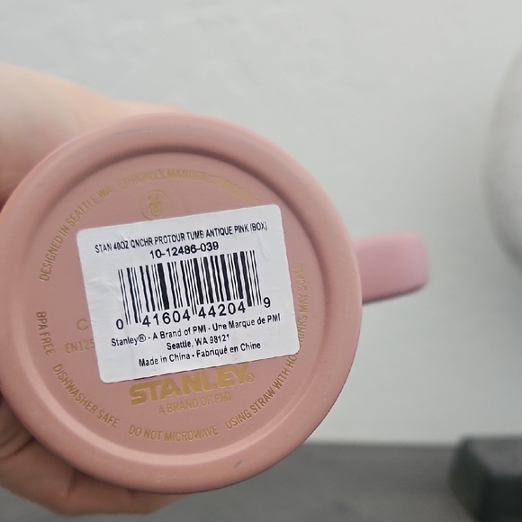 40 Ounce Stanley Rose Travel Mug with Gold Detail - Picture 5 of 9